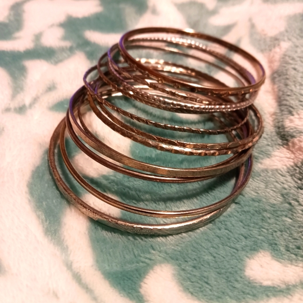 Silver toned bangles